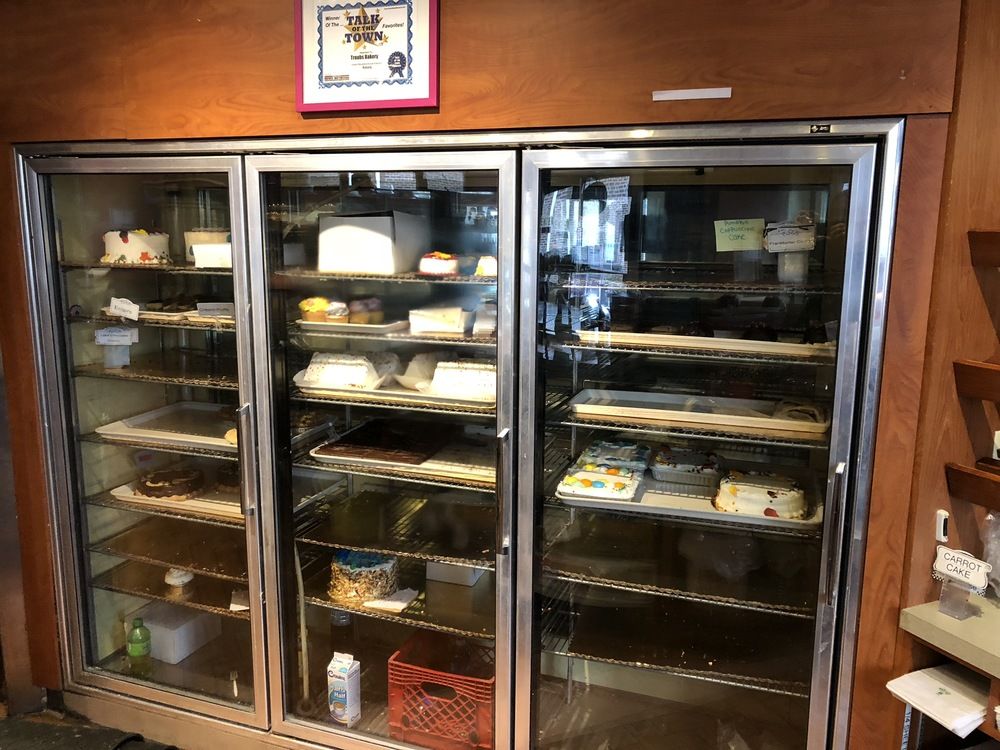 Traub's Bakery: 1020 Lincoln Avenue, Prospect Park, PA 19076